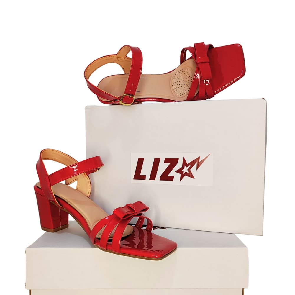 Daniela - Charol Rojo